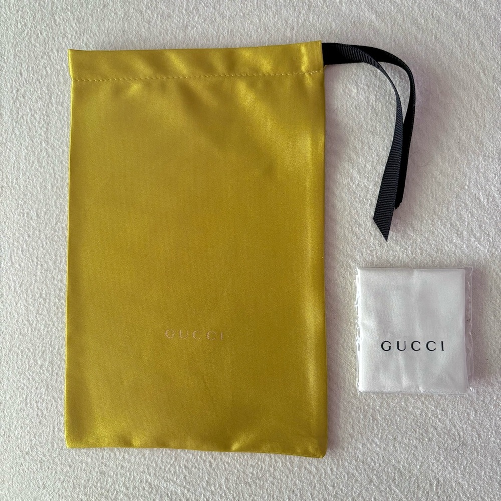 NWOT GUCCI Eyewear Drawstring Accessory Pouch w/‎ Cloth Yellow / Gold Authentic